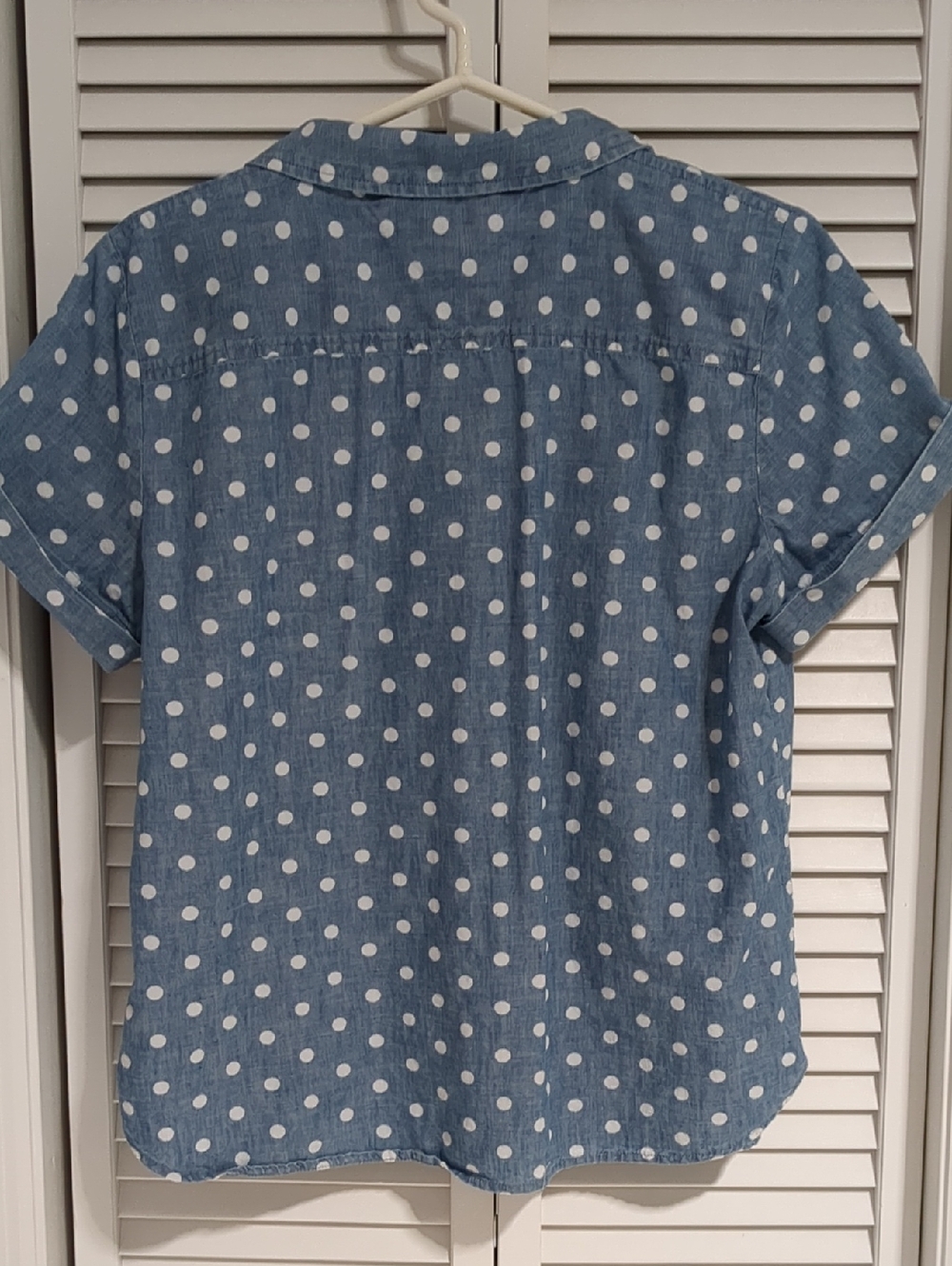 Tommy Hilfiger Women's Camp Shirt - Picture 4 of 5